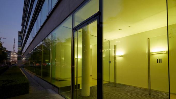 JPG, Zitatfolie: Eingang kleines Treppenhaus