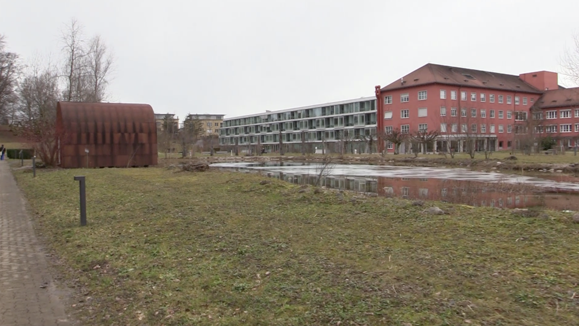 Campusähnlicher Park beim Spital Zollikerberg: Ort der Ruhe und Inspiration