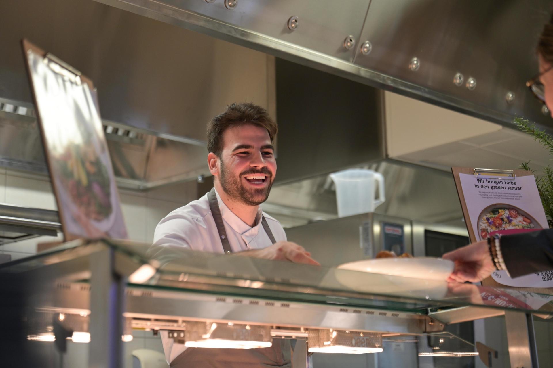 Verantwortungsbewusster Umgang: Bei der ZFV bedeutet das ein sympathisch präsentiertes Angebot an gesunden, möglichst klimafreundlichen und kreativ gestalteten Mahlzeiten.